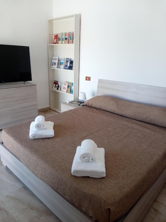 Flamingo Guest House- Rooms Olbia Ngoại thất bức ảnh