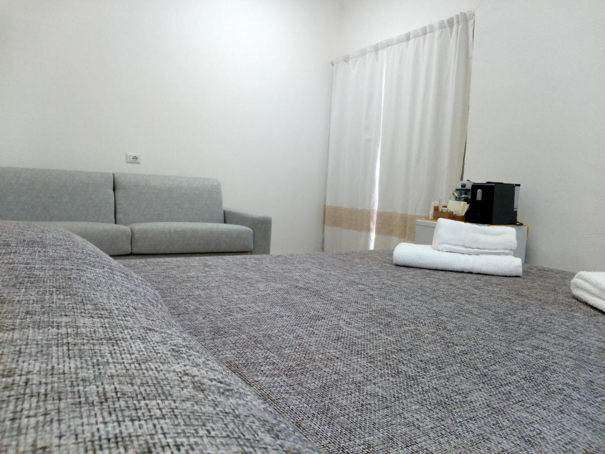 Flamingo Guest House- Rooms Olbia Ngoại thất bức ảnh