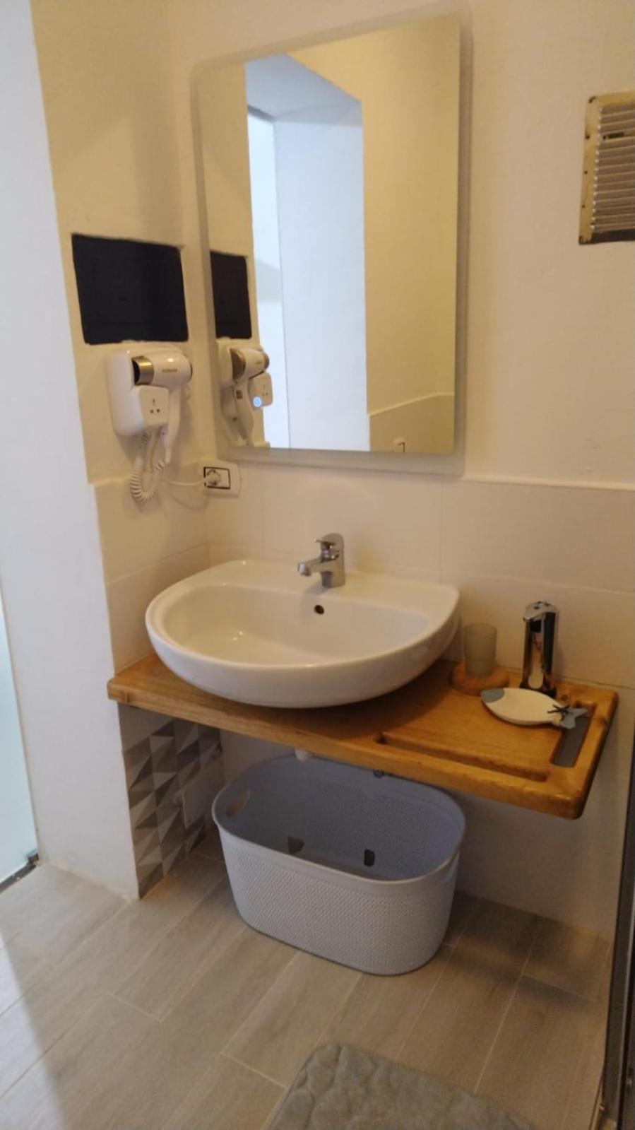 Flamingo Guest House- Rooms Olbia Phòng bức ảnh
